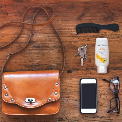 Jergens Ultra Healing Hand And Body Moisturizing Lotion For Dry Skin With Vitamins C, E And B5 5 Jergens Ultra Healing Hand And Body Moisturizing Lotion For Dry Skin With Vitamins C, E And B5 - Image 3